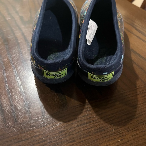 Western Chief Ladies Garden Clog Navy with Hummingbirds Size 7 - Picture 4 of 9